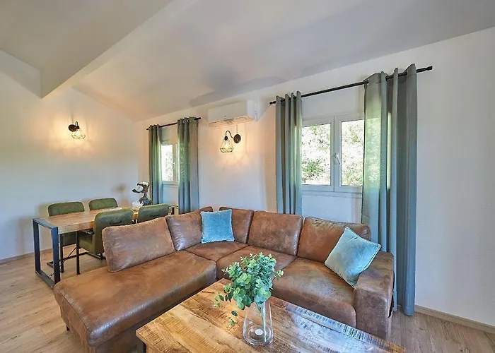 منتزه العطل Francecomfort - Village Des Cigales 4*