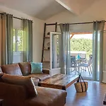 홀리데이파크 Francecomfort - Village Des Cigales Mauroux (Lot)