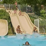 홀리데이파크 Francecomfort - Village Des Cigales Mauroux (Lot)