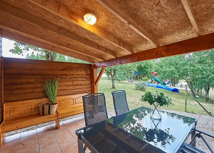 Aldeamento Turístico Francecomfort - Village Des Cigales 4*