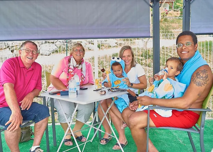 Aldeamento Turístico Francecomfort - Village Des Cigales