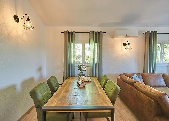 Vakantiepark Francecomfort - Village Des Cigales 4*